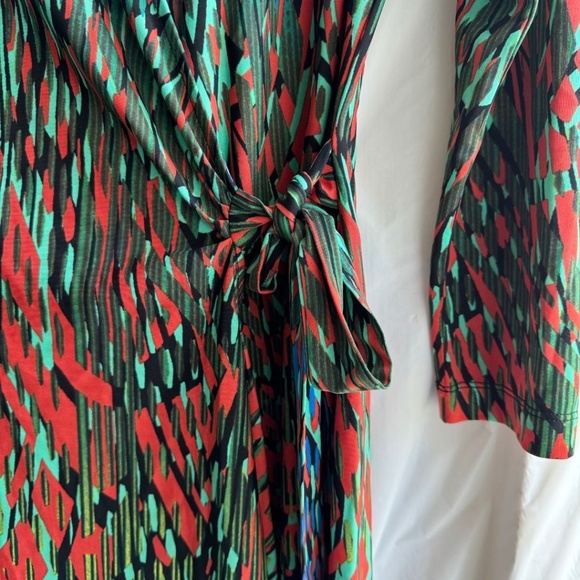 BCBG Adele Wrap Dress Size Small - Multicolor Abstract Print, Long Sleeve, NWT - Picture 8 of 15